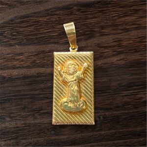 ➕Child Jesus Pendant -Gold Plated Embossed VTG